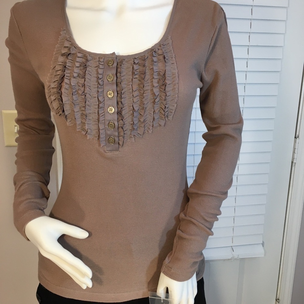 Covington 100% Cotton Tan Knit Fringes Ruffle Front Button Blouse Size S Petites - Picture 11 of 12
